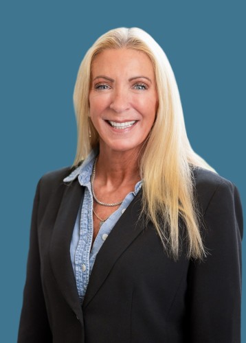 A headshot image of Nora Gorman, Director of Midwest and West Sales in Savannah, GA.