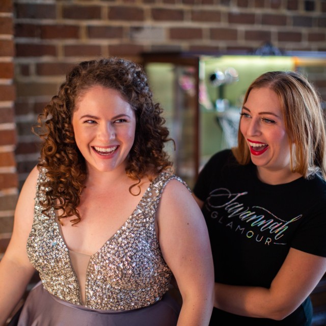 Savannah Glamour's dressing room. Savannah Glamour's dressing room.