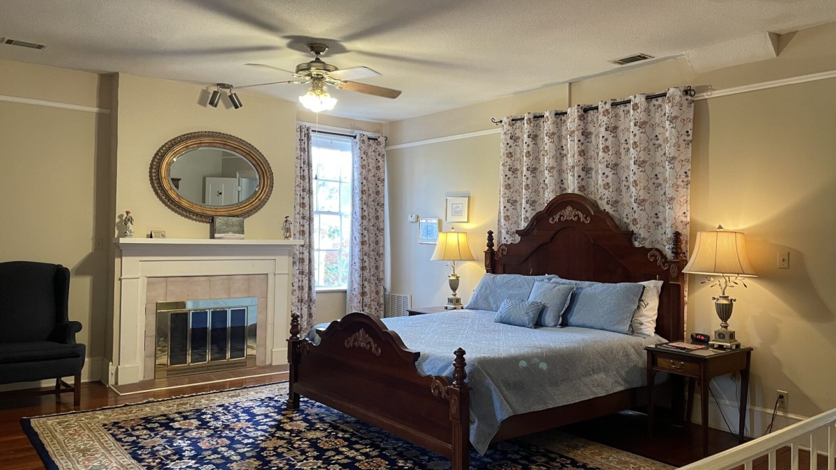 Photo courtesy of 17 Hundred 90 Inn