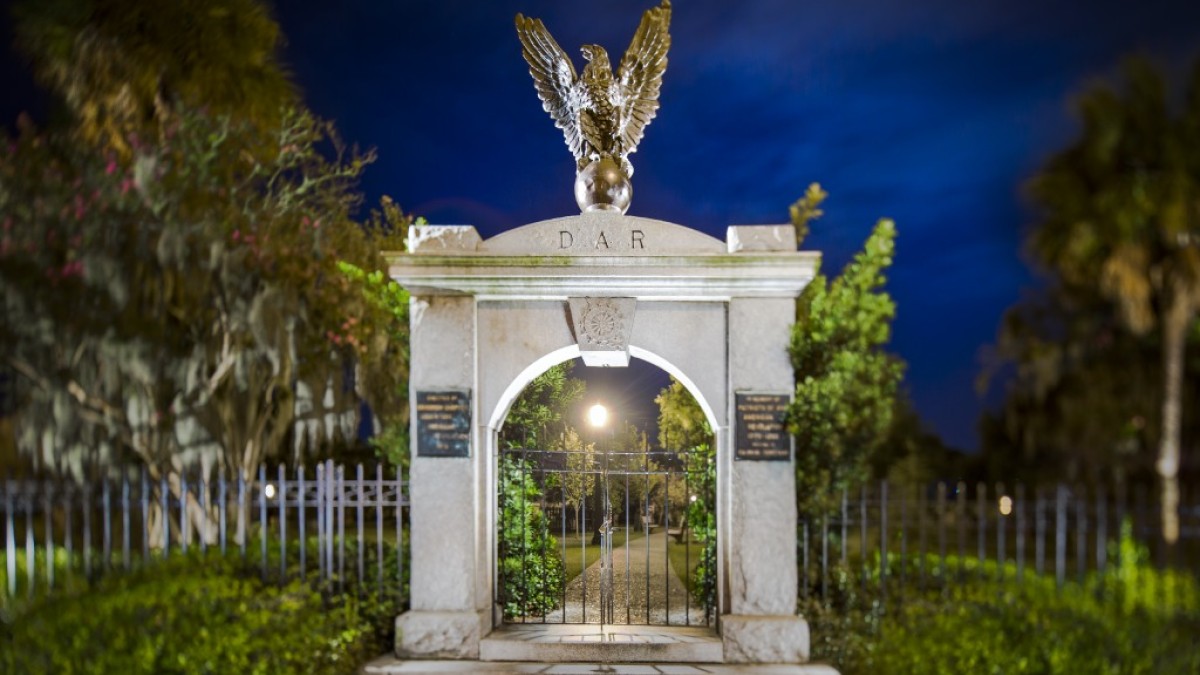 Colonial Park Cemetery