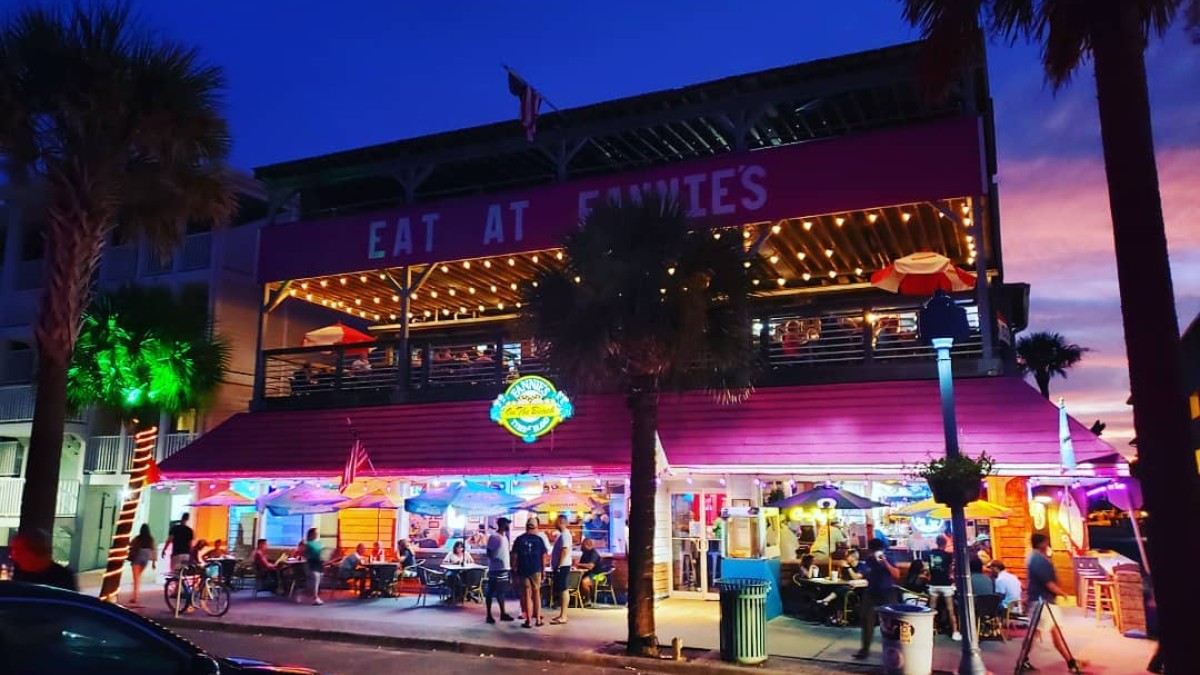 Tybee Island Fannie's on the Beach Dining Patio Nightlife