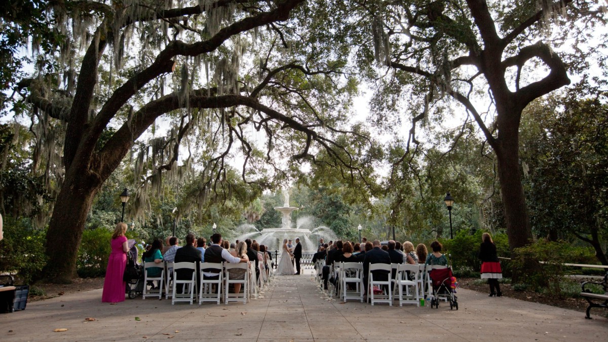 forsyth-fountain-wedding-ceremony.jpg