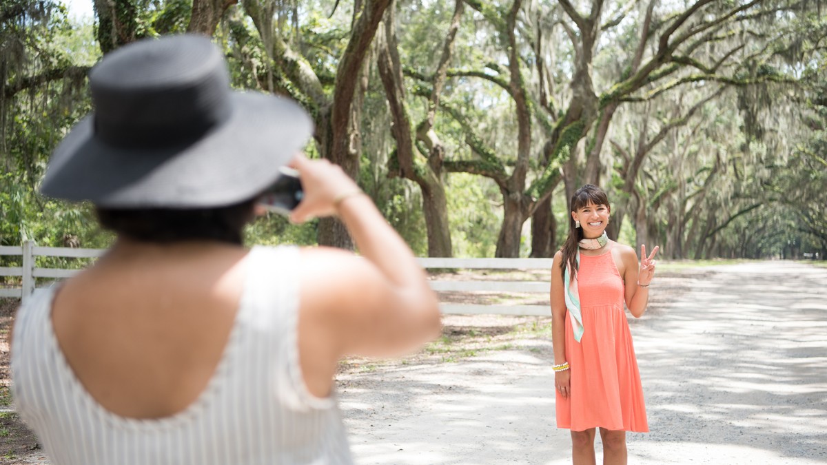 wormsloe-moon-river-friends-photo-opp.jpg