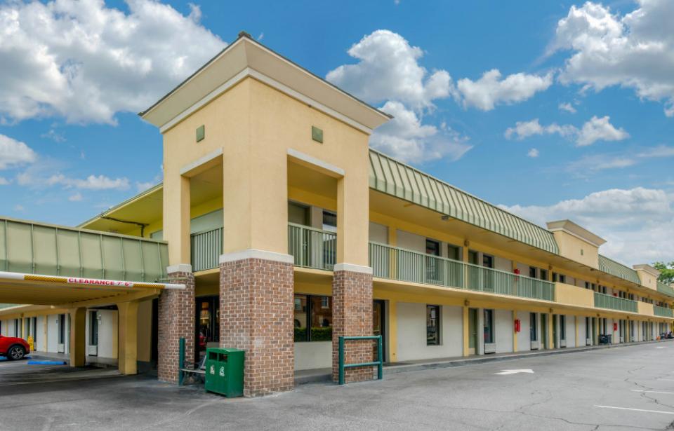 Quality Inn Savannah Historic District - Exterior Quality Inn Savannah Historic District - Exterior