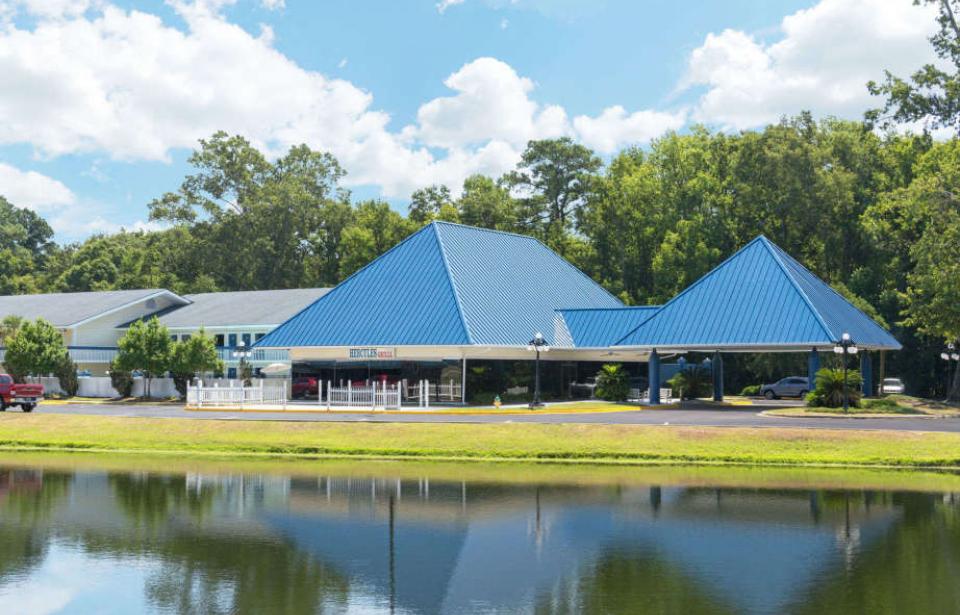 Days Inn Airport Days Inn Airport