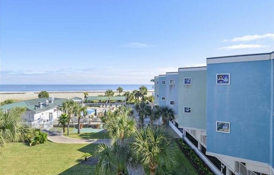 Beachside Colony Beachside Colony