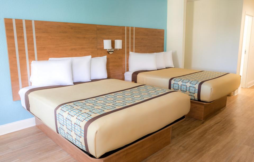 Two Queen Beds Two Queen Beds