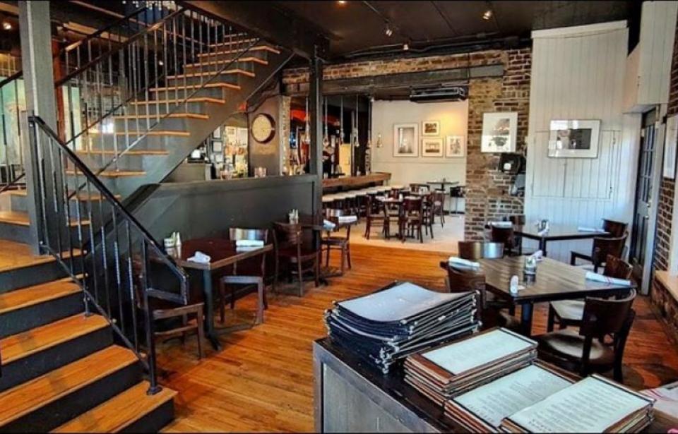 b. Matthew's Eatery b. Matthew's Eatery