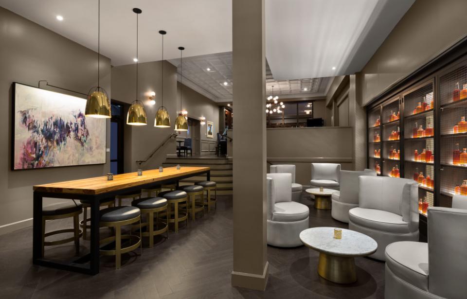 Edgar's Lounge