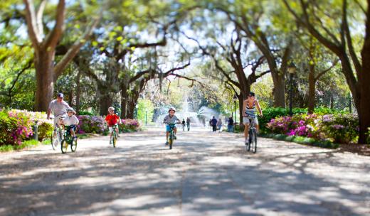 Bicyling in Forsyth Park Forsyth Park Bicycles